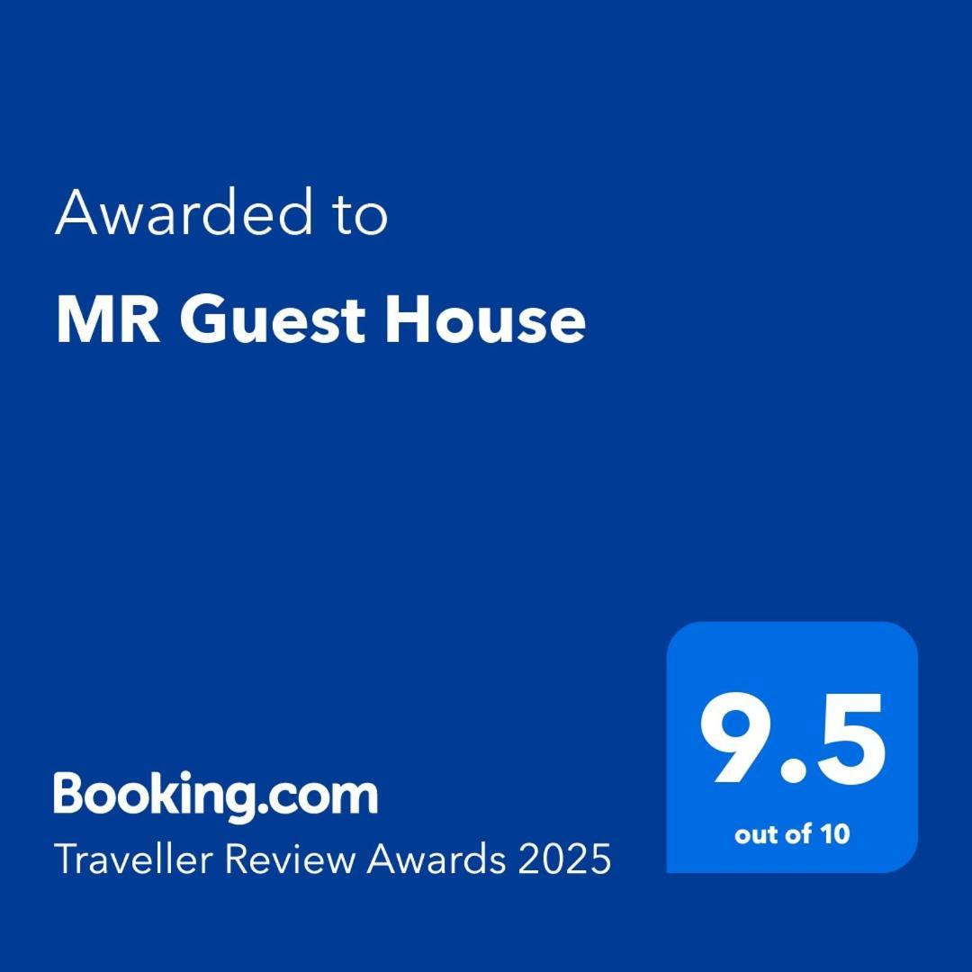 Mr Guest House Tbilisi Buitenkant foto